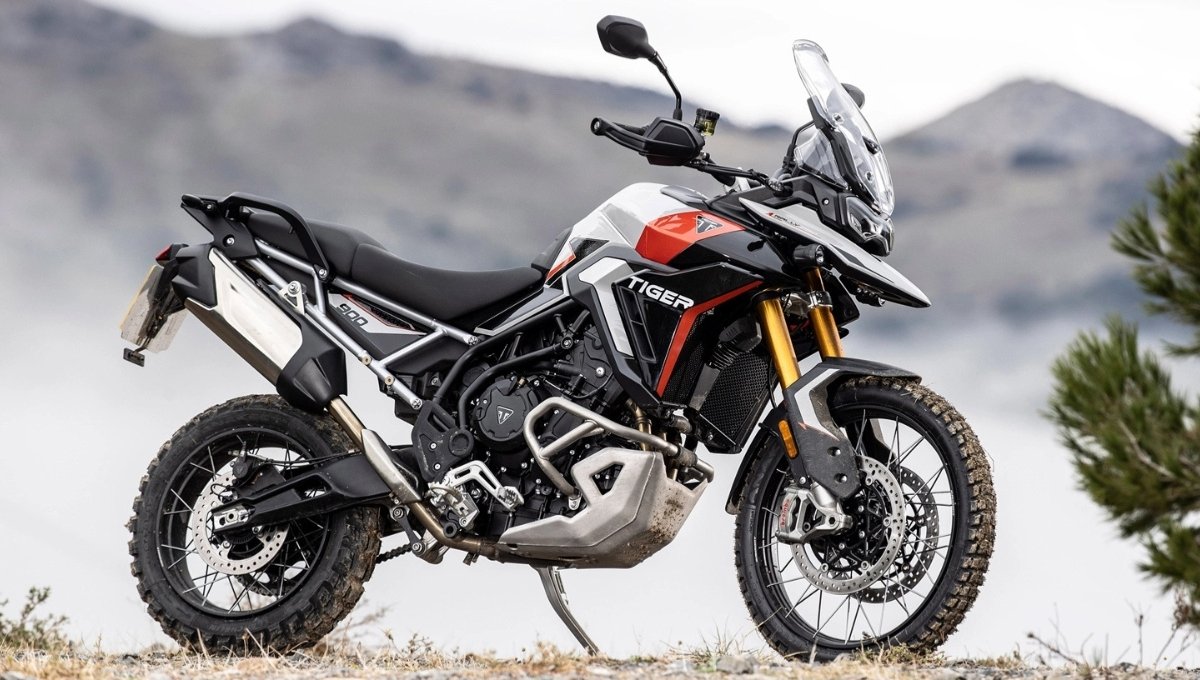 Triumph Tiger 900: Powerful Adventure Bike with 21.27 kmpl Mileage, Starts at Rs 13.95 Lakh