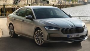 Skoda Superb 2025 Launched in India, Premium Sedan with 15 kmpl Mileage, Priced at Rs 38 Lakh