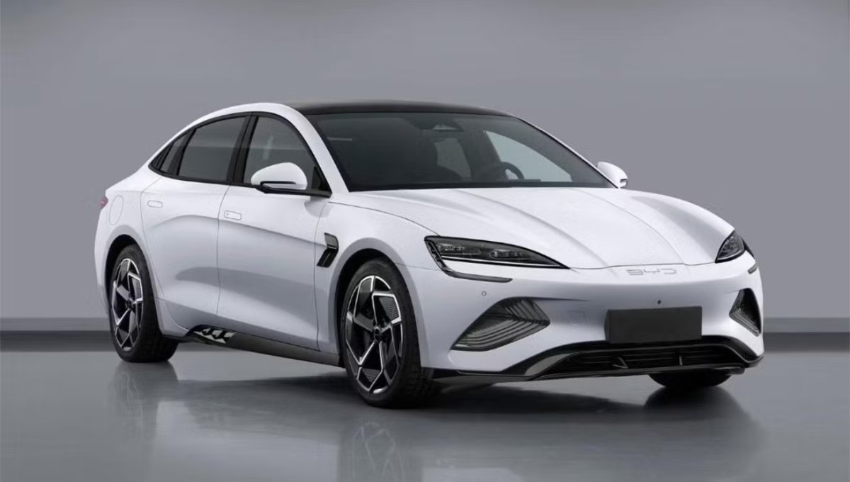 BYD Seal: Premium EV with 580 km Range and Rs 41 Lakh Luxury Feel