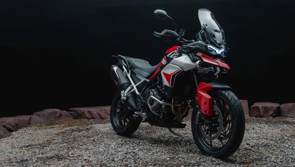 Triumph Tiger 900: Powerful Adventure Bike with 21.27 kmpl Mileage, Starts at Rs 13.95 Lakh