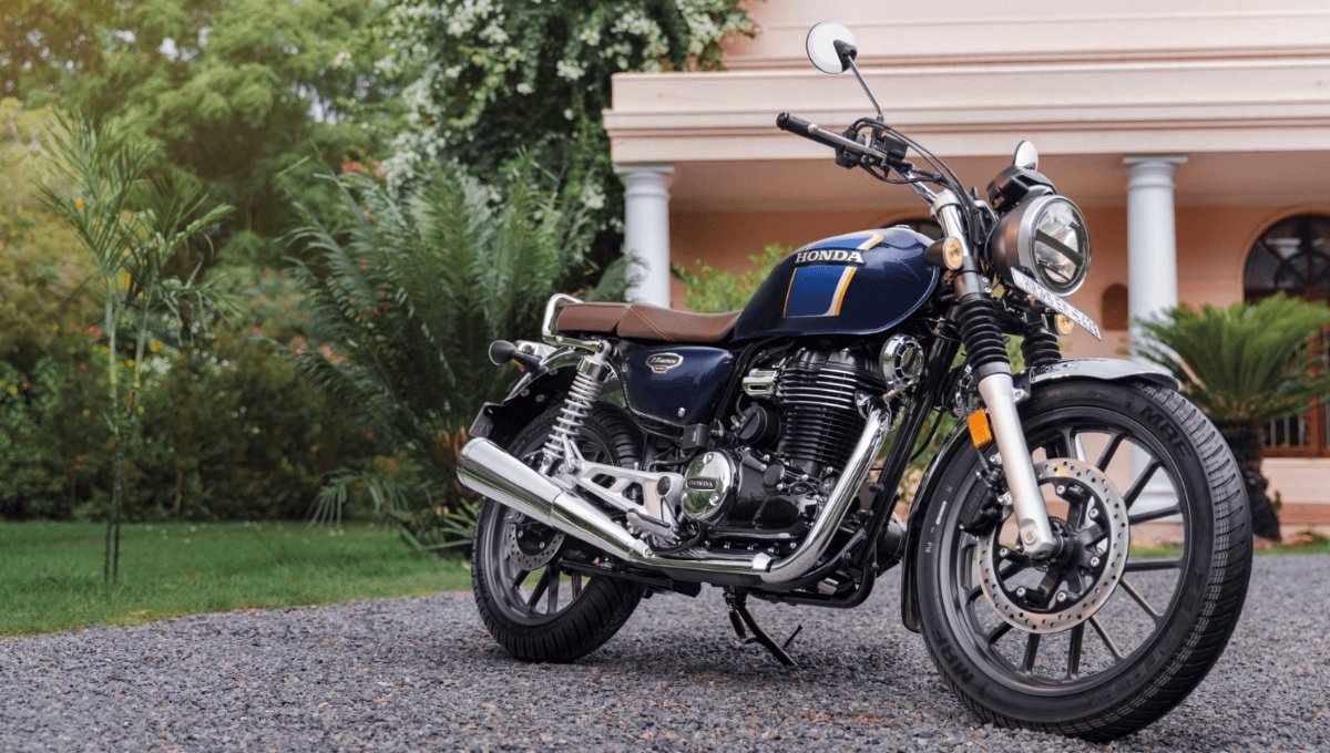 Honda CB350 Launched in India, Retro Cruiser with 42.17 kmpl Mileage, Priced at Rs 2.14 Lakh