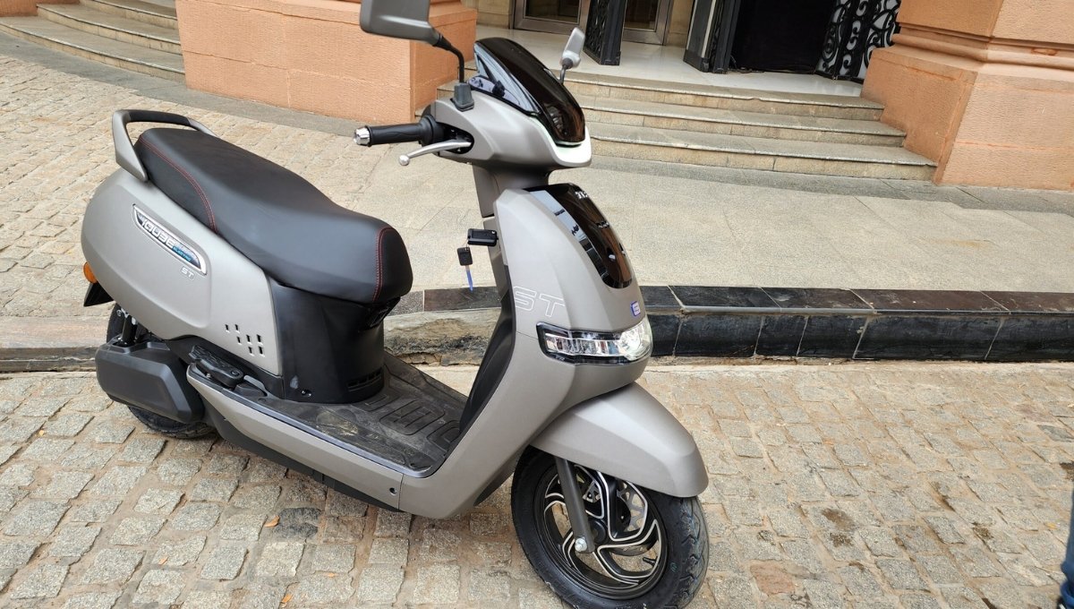 TVS iQube: Smart, Eco-Friendly Scooter with 94 km Range and Rs 1.56 Lakh Price