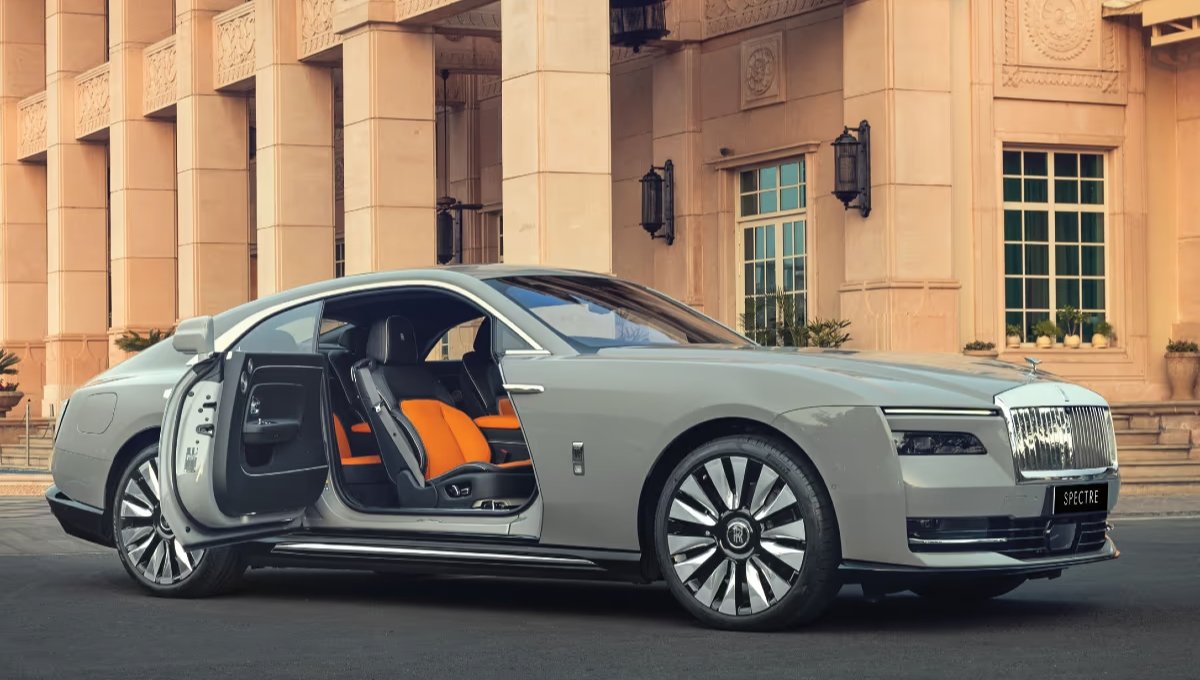 Rolls-Royce Spectre: Ultimate Luxury Electric Coupe with 530 km Range