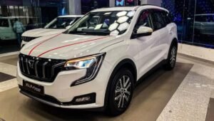 Mahindra XUV700: The Powerful, Stylish 7-Seater SUV Offering Around 15 kmpl Mileage