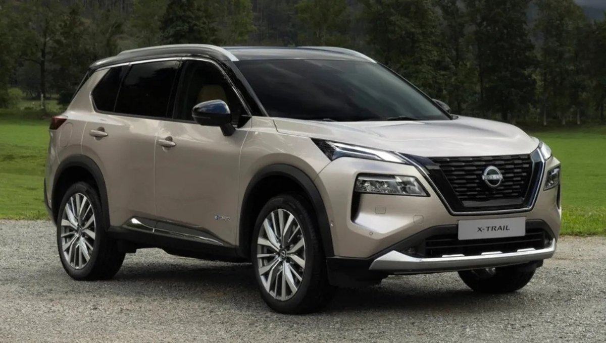 Power Meets Elegance: Nissan X-Trail with 161 bhp and 13.7 kmpl Mileage