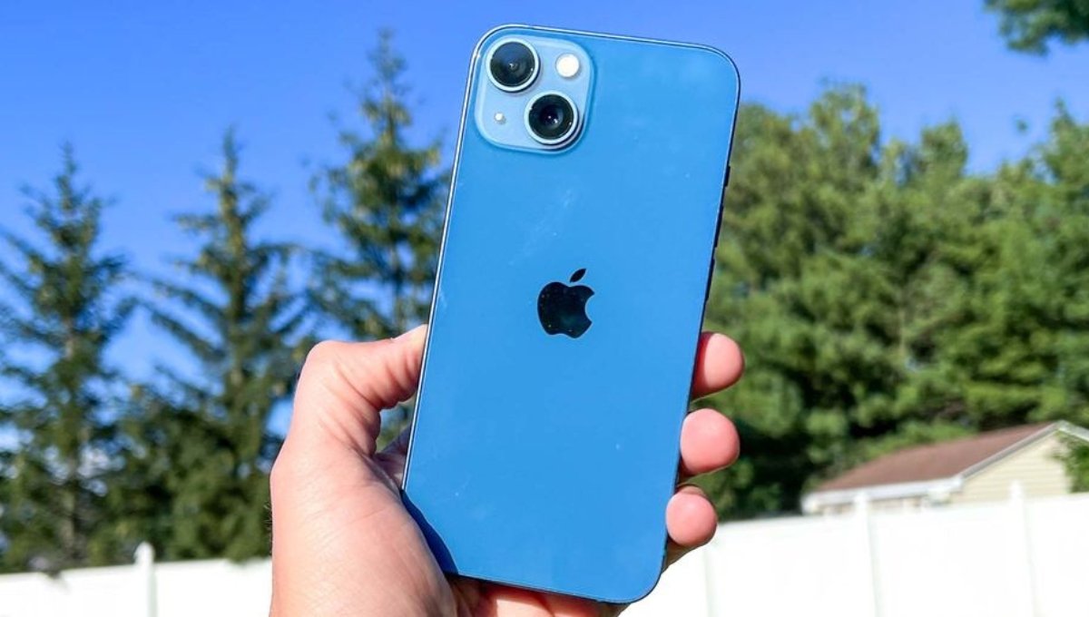 iPhone 13