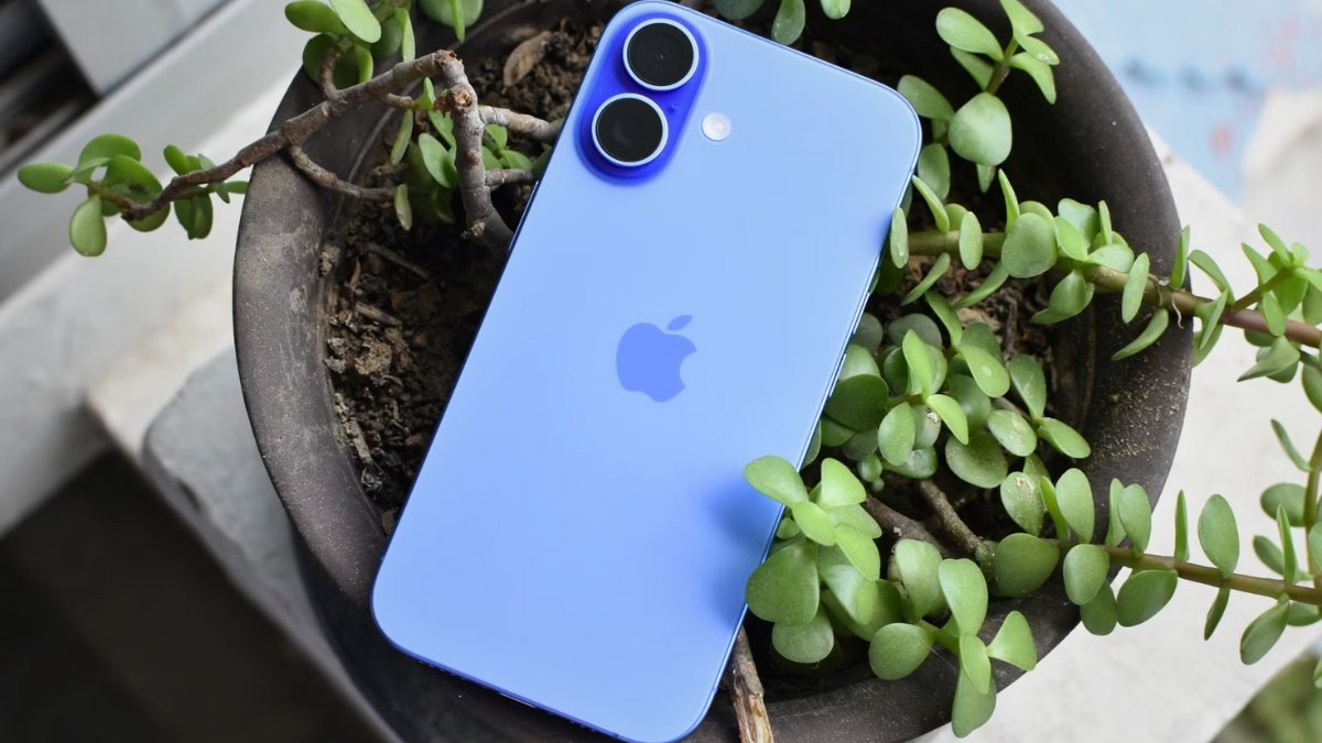 iPhone 16