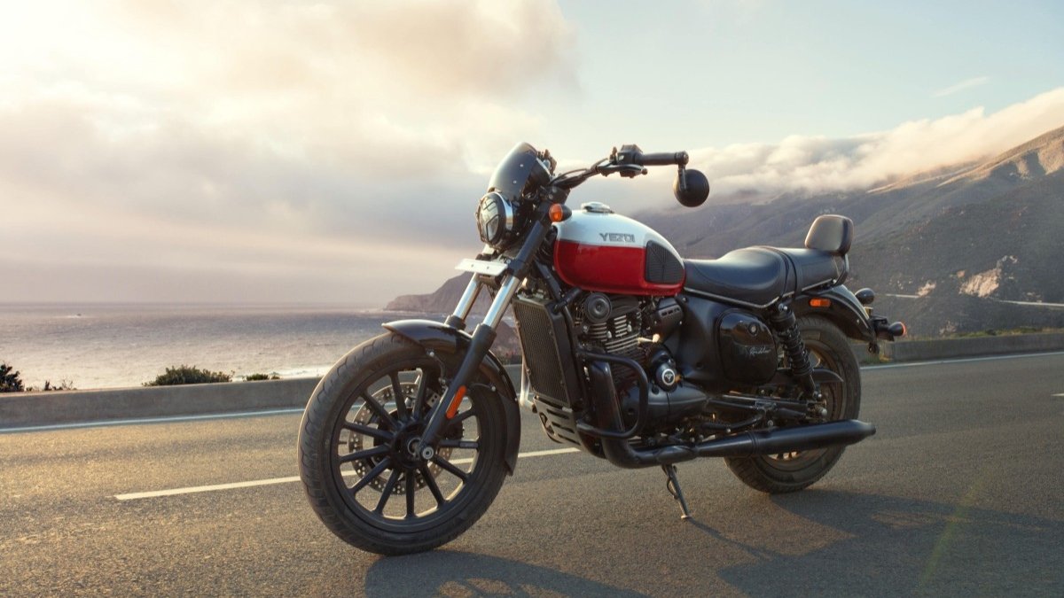  Yezdi Roadster