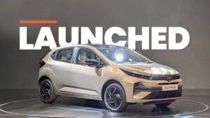 2025 Tata Altroz Facelift: The New Hatchback Redefining Style, Safety, Strength
