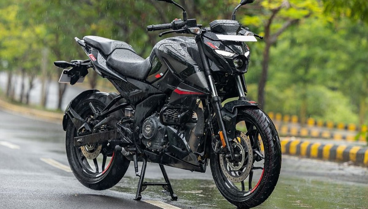Bajaj Pulsar N160