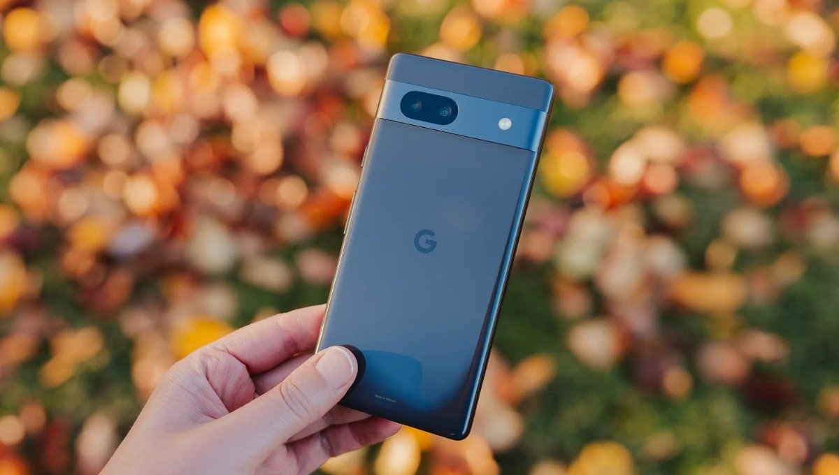 Google Pixel 7a Review: Compact Phone with Stunning Camera And Powerful Performance