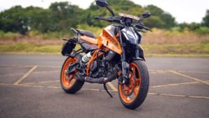 KTM Duke 390 Unleashed: Speed, Style, and Smart Tech in One Beastly Machine
