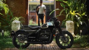 Jawa 42 Bobber: Turning Roads into Timeless Stories