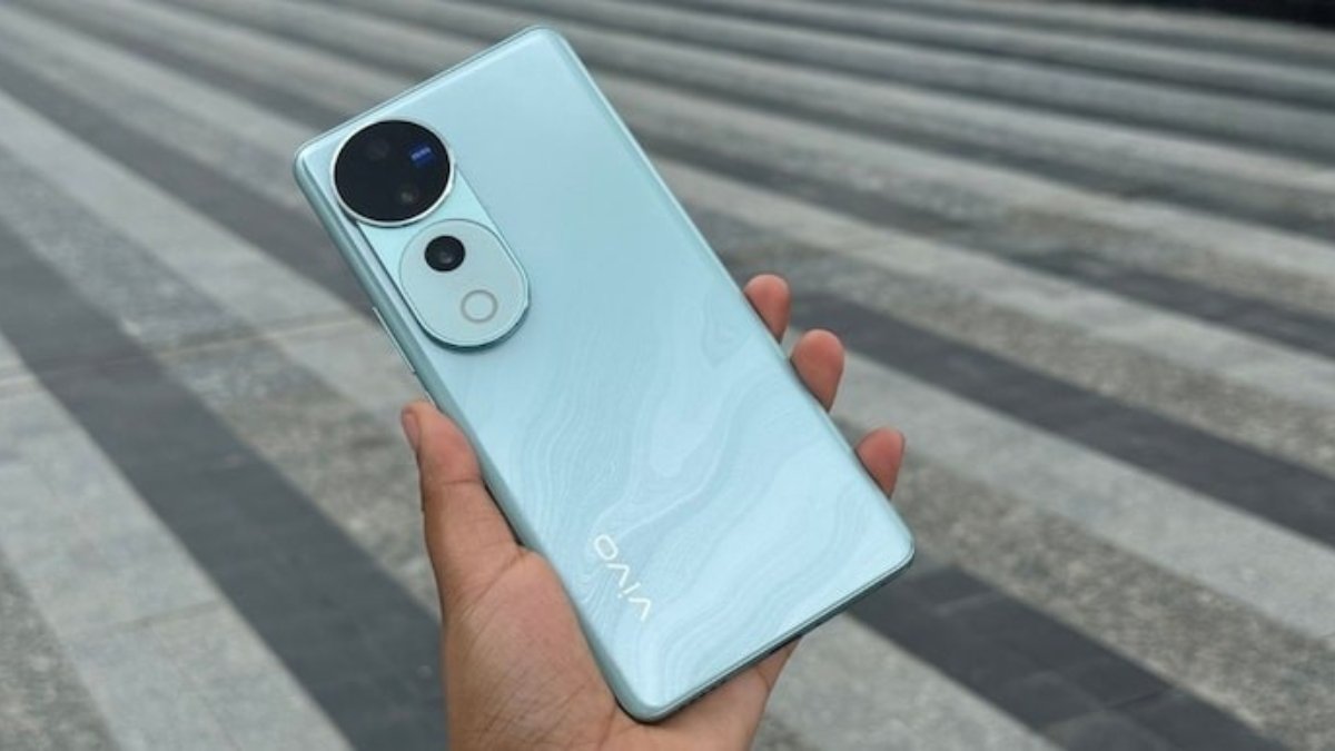 Vivo V50